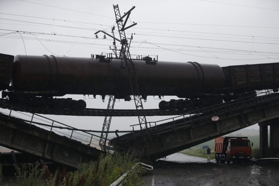 30 километровый поезд под донецком. ЖД мост Новобахмутовка. Мосты в Донбассе. ЖД мост Донецк