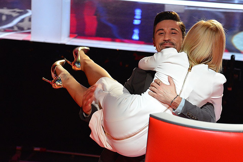 леонид агутин в шоу голос. нагиев голос 4 сезон. голос москвы. поединок голос 2 участники фото. нагиев ведущий шоу голос.