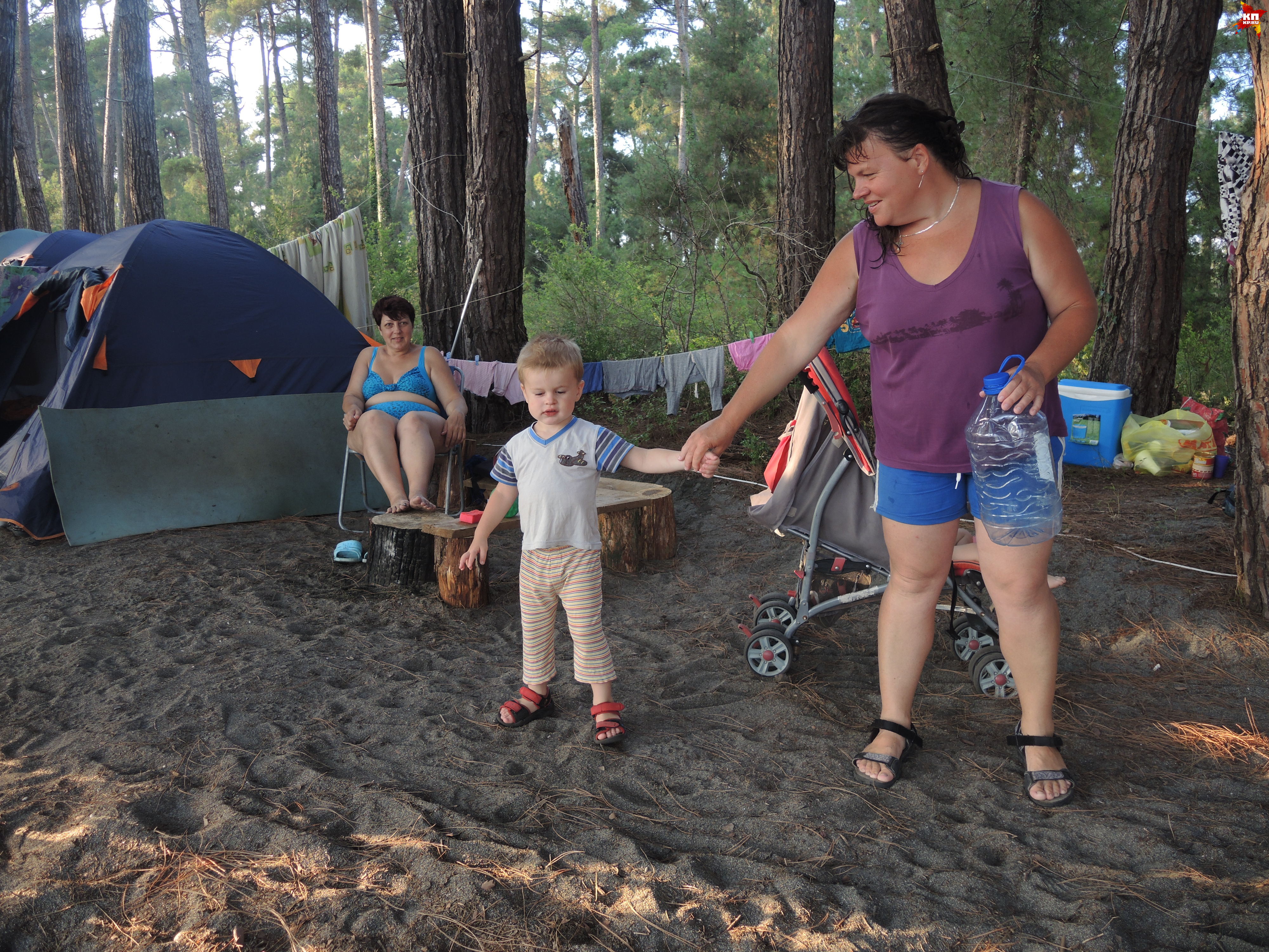 В прошлый раз в палаточный городок приезжали и с детьми