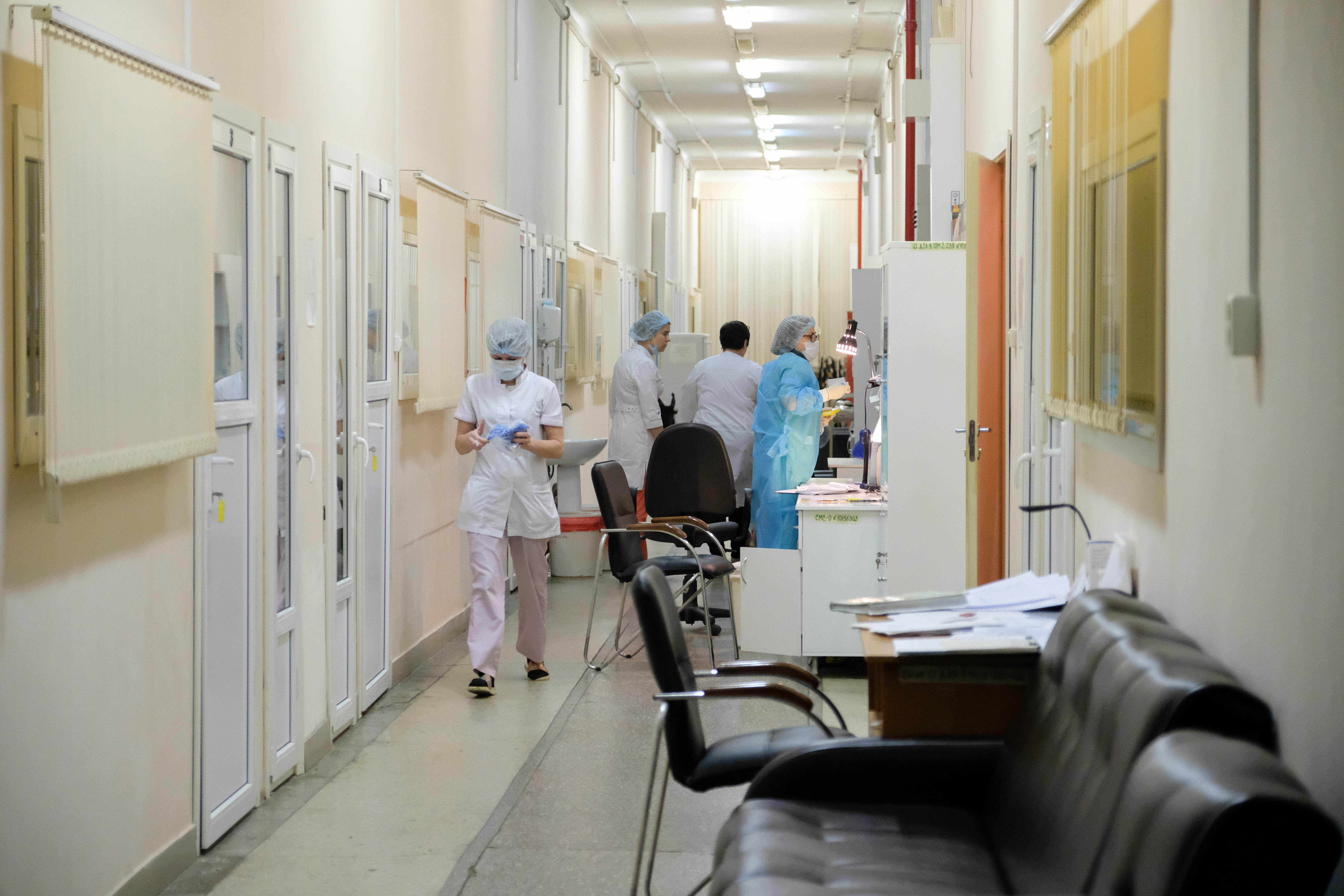 Несмотря на то, что ни один случай заражения коронавирусом в Санкт-Петербурге не подтвердился, инфекционная больница находится в состоянии повышенной готовности.