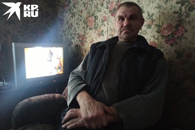 Отец Вари обещает бросить пить и устроиться на работу. Как и полгода назад.