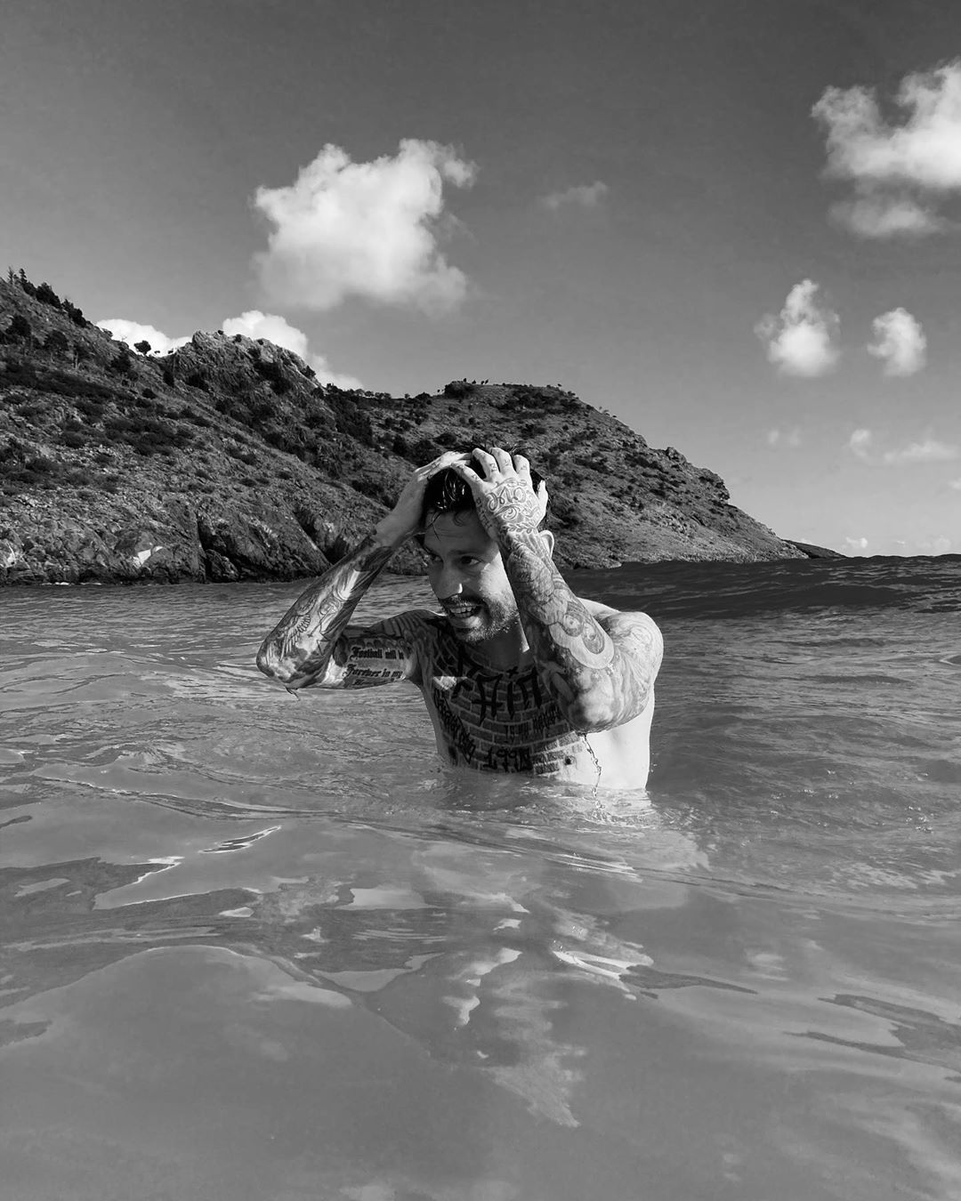 Сказали выставить