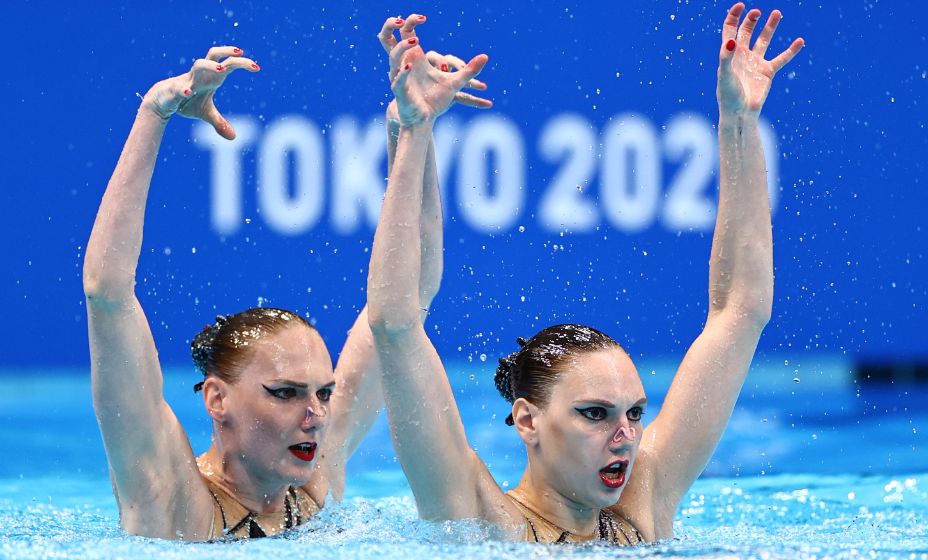 В Токио Светлана Ромашина взяла два золота - первое в дуэте с Колесниченко. Фото: Reuters