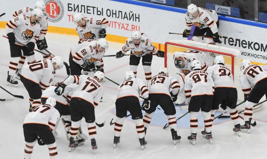 амур, хоккей