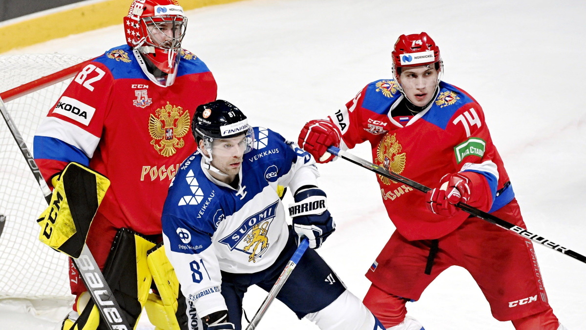 Хоккеисты сборной России сыграли с Финляндией в первой игре Кубка Карьяла. Фото: GLOBAL LOOK PRESS