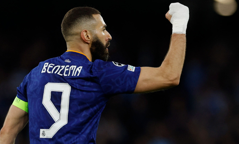 Француз Карим Бензема делает все, чтобы спасти «Реал». Фото: Reuters