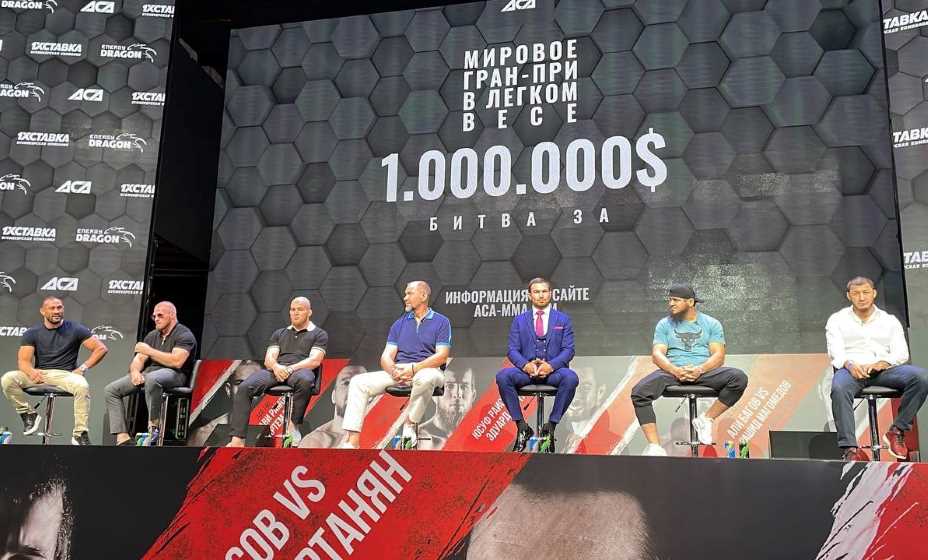 В московском концертном зале «Мир» состоялась большая тусовка лучших бойцов лиги АСА. Фото: Денис Акинин