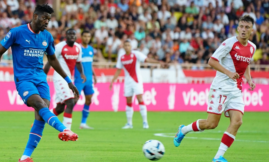 Головин попал в старт 