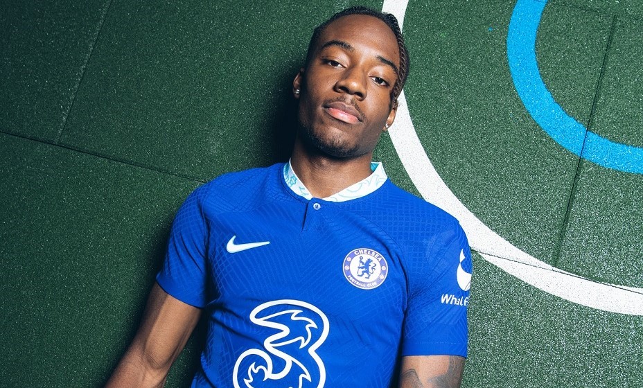 Мадуэке стал еще одним новобранцем лондонцев. Фото: ФК «Челси»