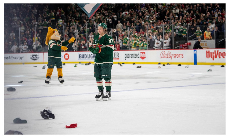 Кирилл Капризов оформил хет-трик в матче с «Коламбусом». Фото: Reuters