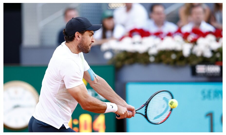 Аслан Карацев, теннис