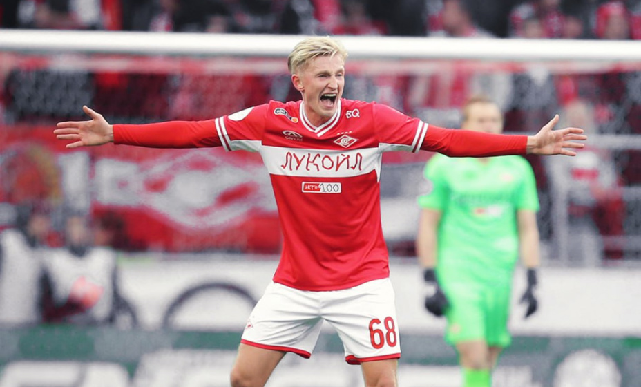 Руслан Литвинов отлично показал себя на место опорного полузащитника. Фото: Соцсети ФК 