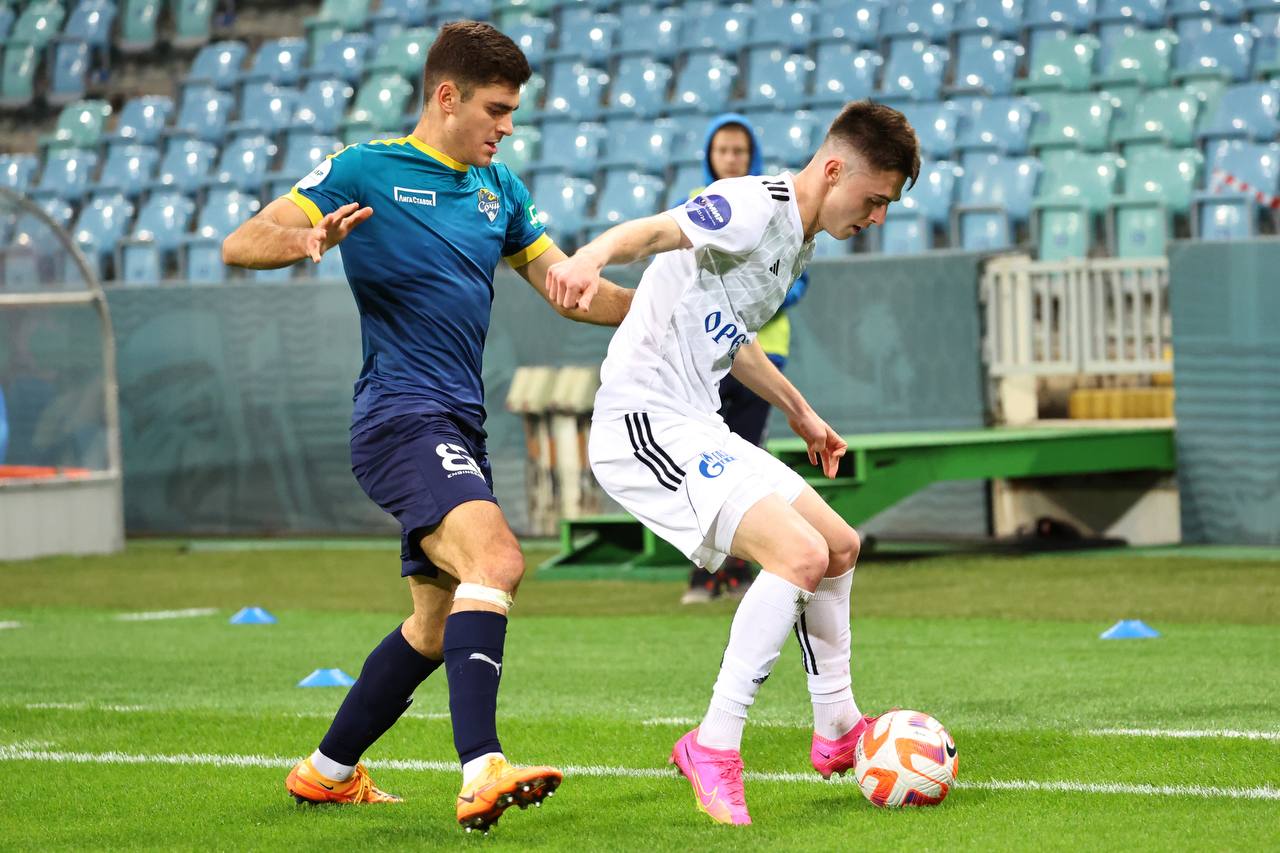 Футболисты