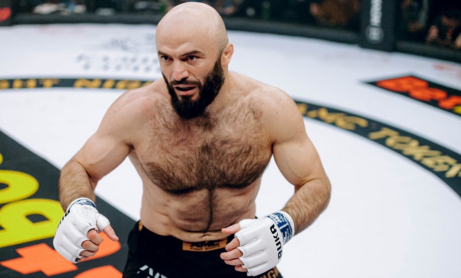 Исмаилов, снявшийся с боя против Токова, перенесет операцию на колене. Фото: AMC Fight Nights