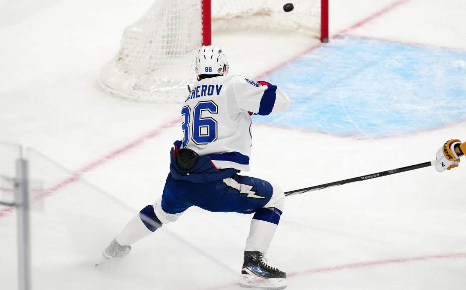 Форвард «Тампа-Бэй» Никита Кучеров набрал 144 (44+100) очка и стал лучшим бомбардиром сезона НХЛ. Фото: Reuters