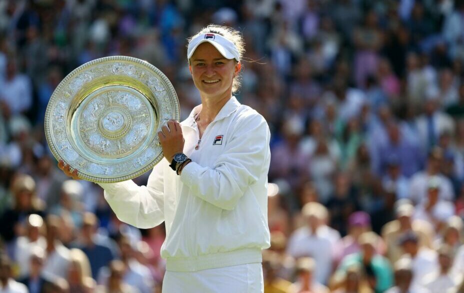 Барбора Крейчикова впервые в карьере выиграла Уимблдон. Фото: REUTERS