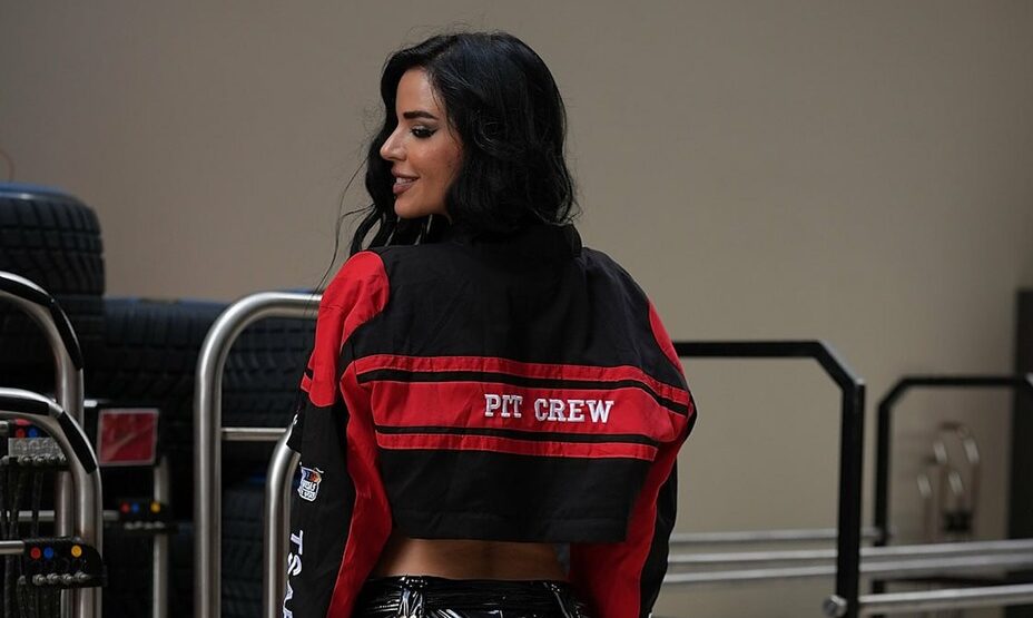 Кнолл не смогла попасть на формулу-1, фото глобал лук пресс