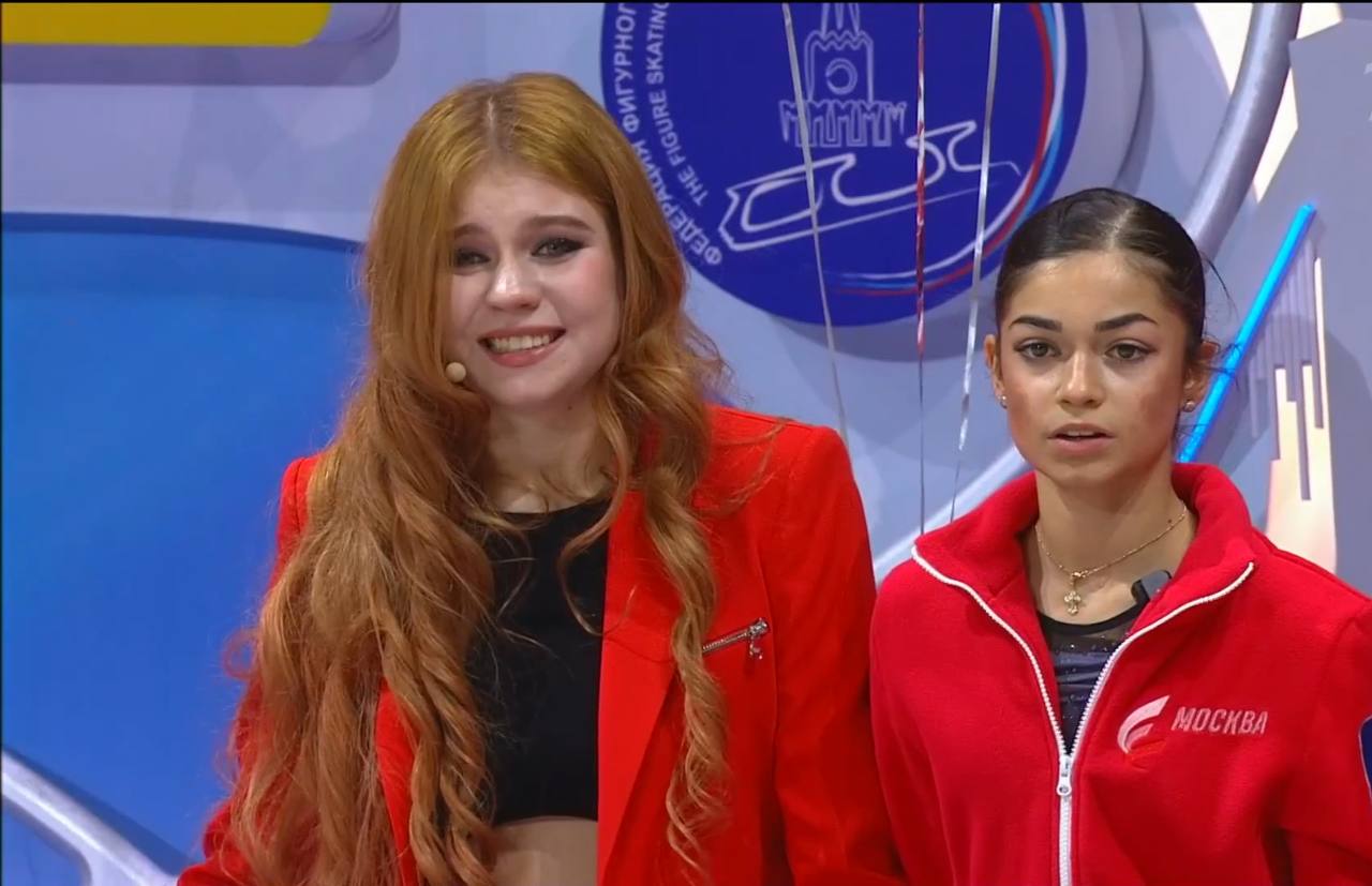 Александра Трусова и Аделия Петросян. Фото: стоп-кадр прямого эфира 