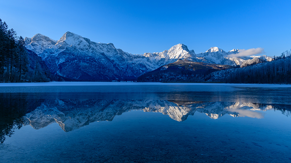 К чему снится синий цвет