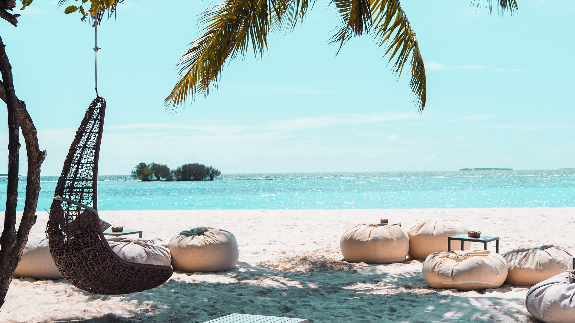 Зона отдыха Palm Chill, Атолл Нуну на Мальдивах.