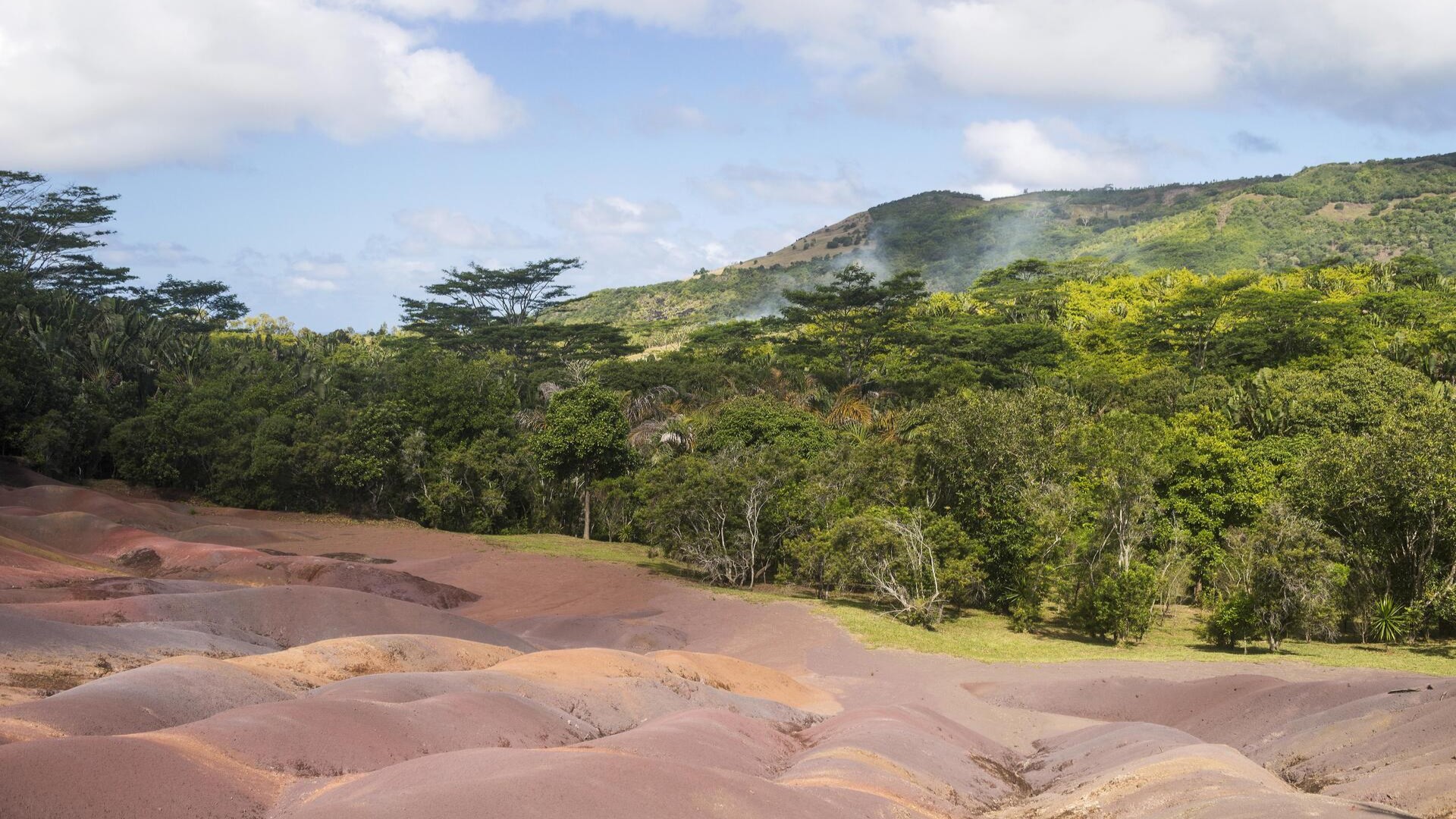 Цветные земли Шамарель, национальный парк Блэк-Ривер-Горджес.